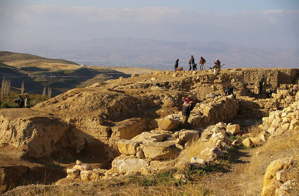 Archaeology & the Bible: A Cautious Relationship